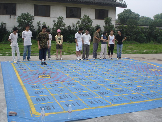 2007年新錄用應(yīng)屆畢業(yè)生完成入司培訓(xùn)(圖4) 2007年新錄用應(yīng)屆畢業(yè)生完成入司培訓(xùn)(圖4)